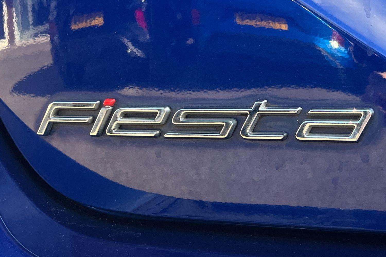 Ford FIESTA Photo 39