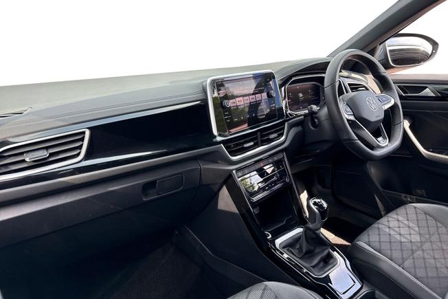 VOLKSWAGEN T-Roc Photo 2