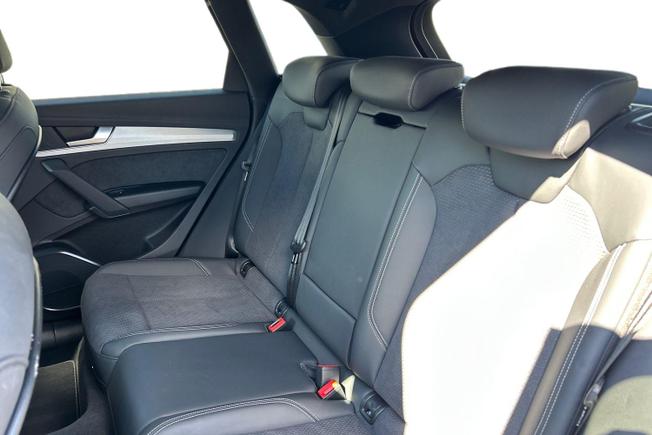 AUDI Q5 Photo 9