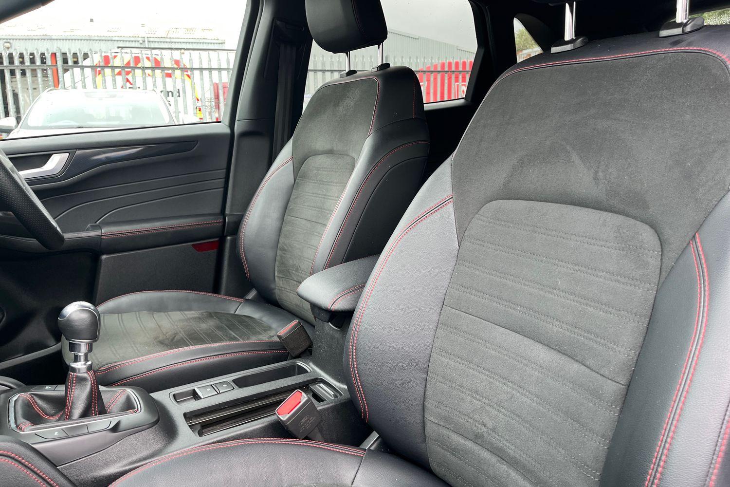 Ford Kuga Photo 18