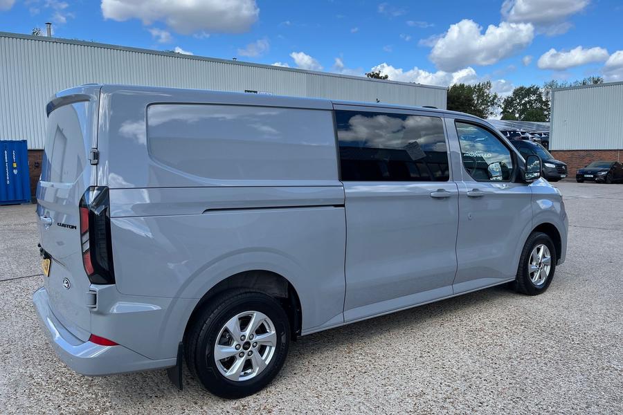 Ford TRANSIT CUSTOM Photo autoimg-11e1559db6f036ccb615b09300f69ca9bba4ea12.jpg