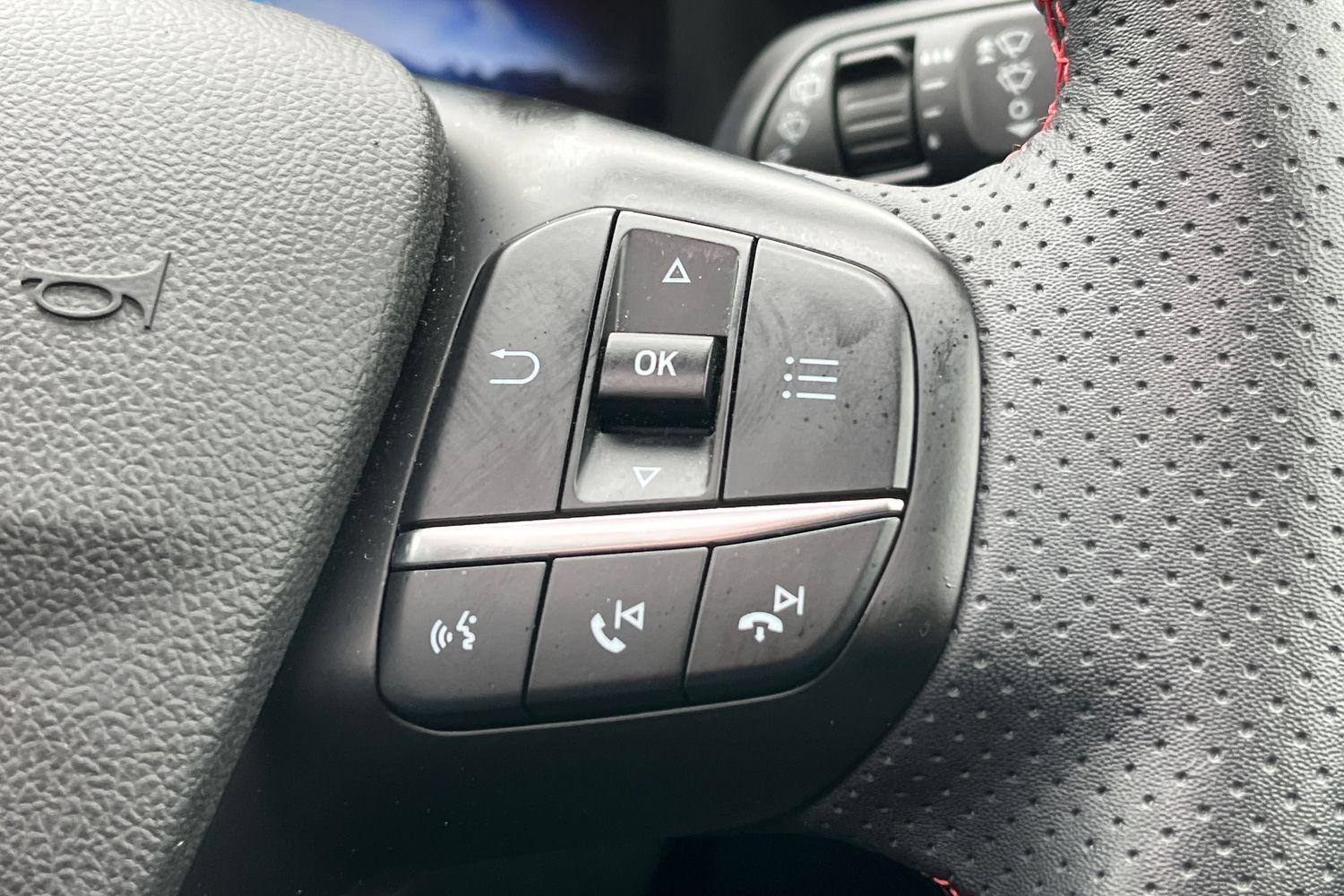 Ford KUGA Photo 31