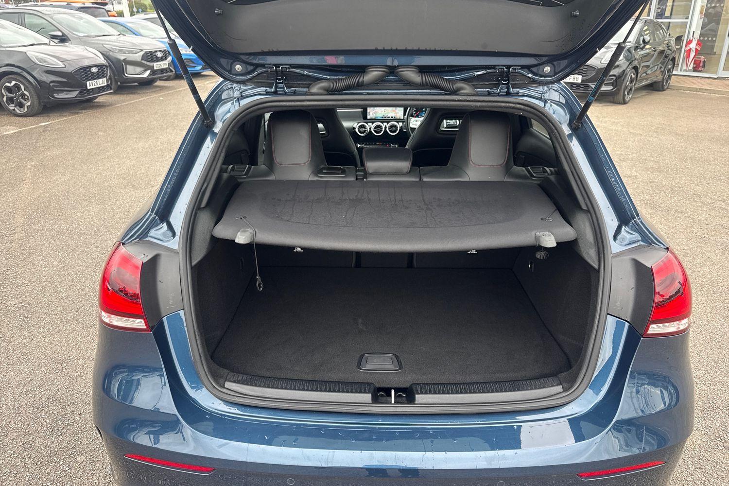 Mercedes-Benz A CLASS Photo 20