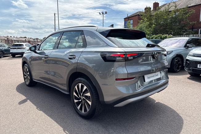 VOLKSWAGEN T-Roc Photo 23