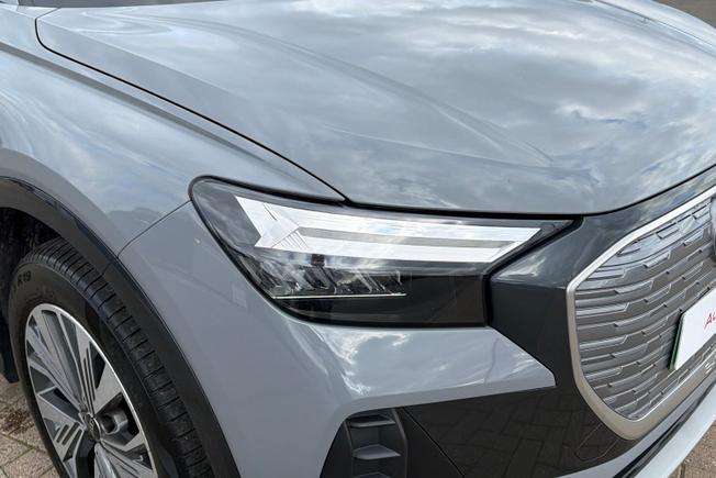 AUDI Q4 E-Tron Photo 19