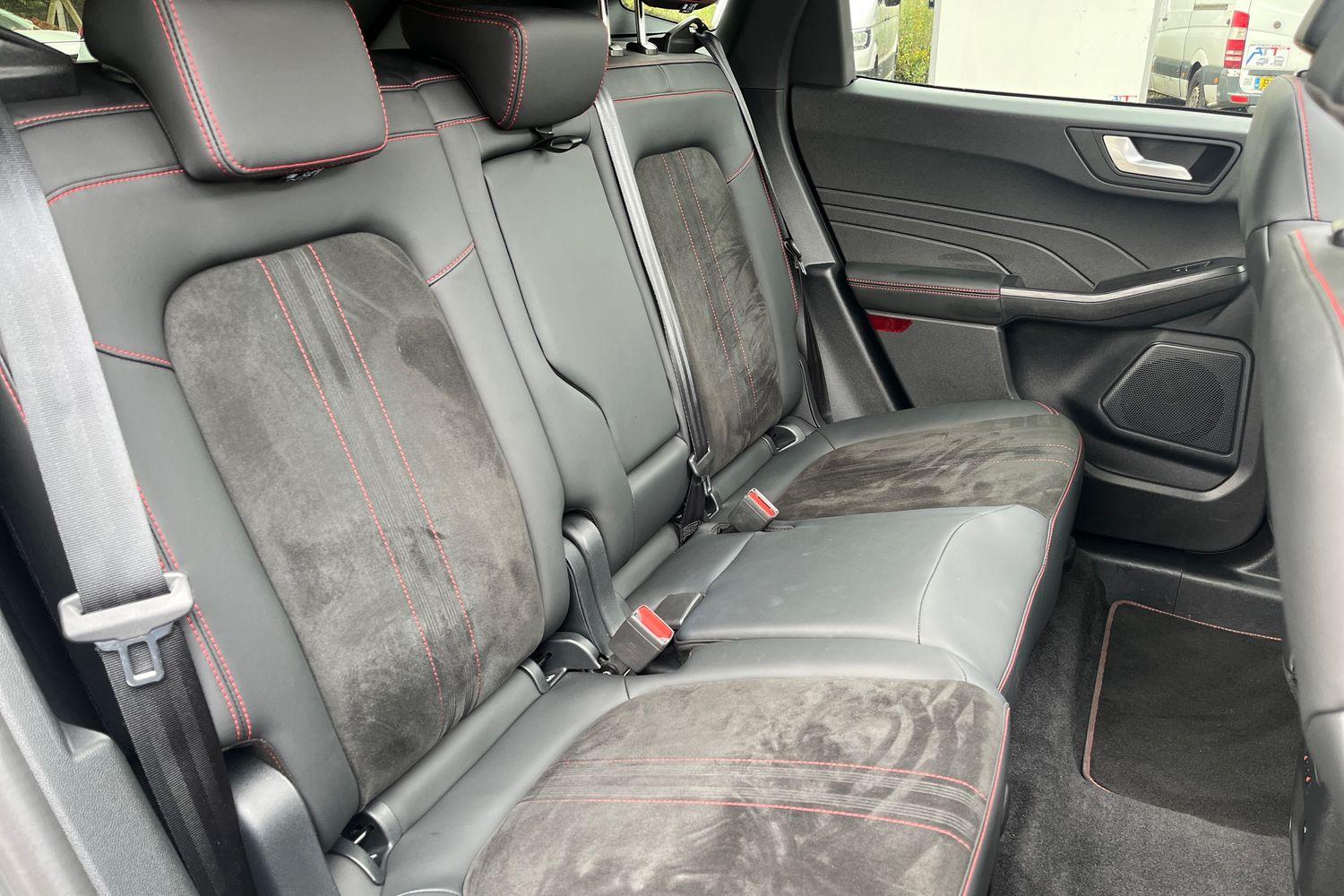 Ford KUGA Photo 19