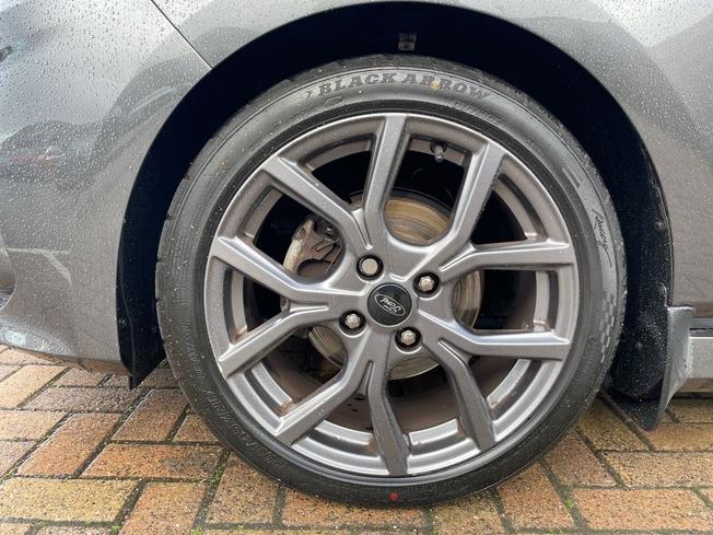 FORD Fiesta Photo 5