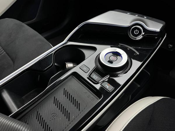 Kia EV6 Photo autoimg-11eaf1eba1628511db9c501f409e38cfa79d55fd.jpg