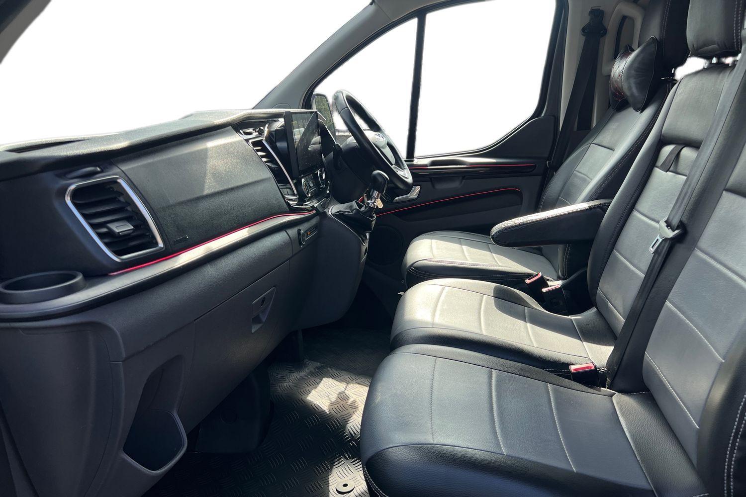 Ford TRANSIT CUSTOM Photo 9
