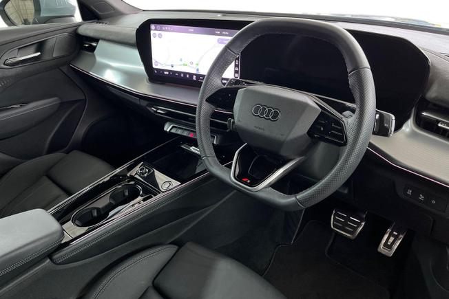 AUDI Q3 Photo 6