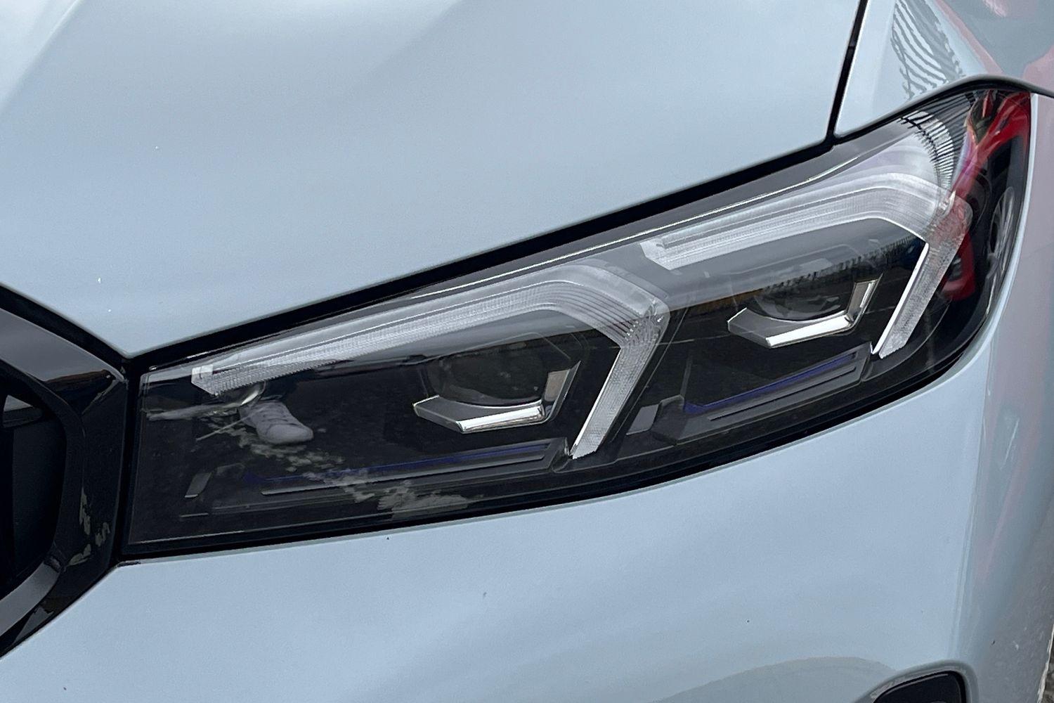 BMW 3 SERIES Photo 23