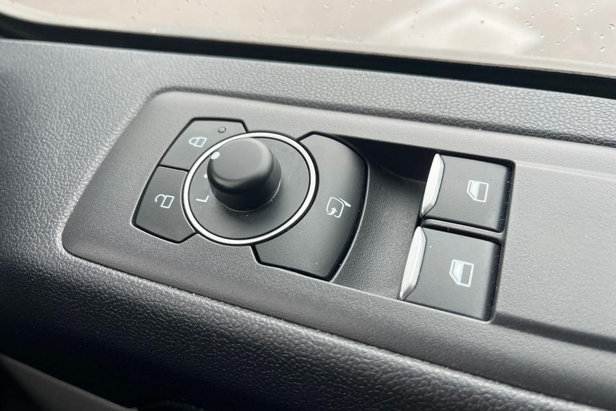 Ford TRANSIT CUSTOM Photo autoimg-11f750a17e248117f50ba4c4fad0d0e062df83ff.jpg