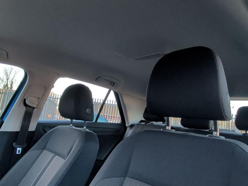 Used Volkswagen T-Roc NU69UJR 34