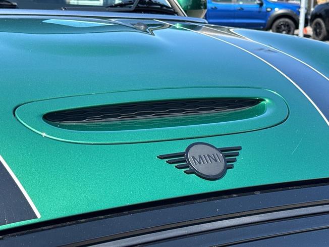 MINI Electric Hatch Photo 21
