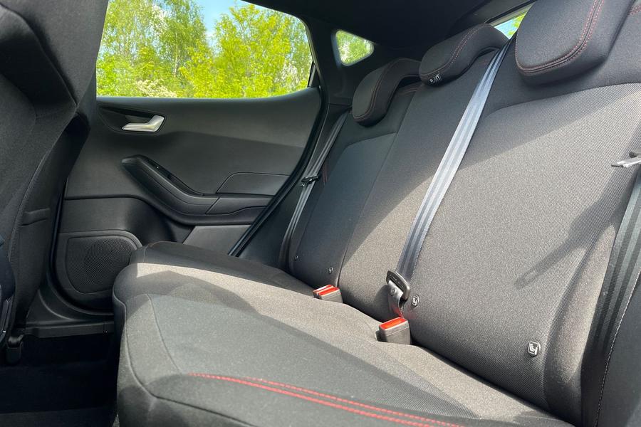 Ford FIESTA Photo autoimg-11fc67773a367b9ec4d6953f6c3c9798e56b350e.jpg