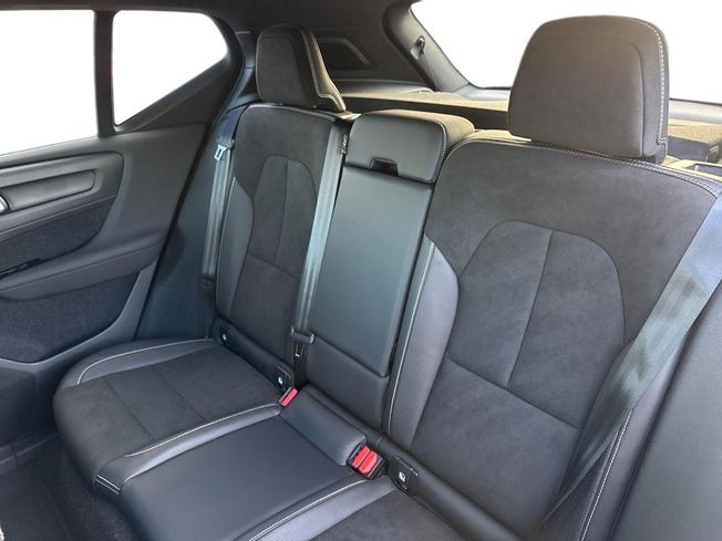 VOLVO Xc40 Photo 9