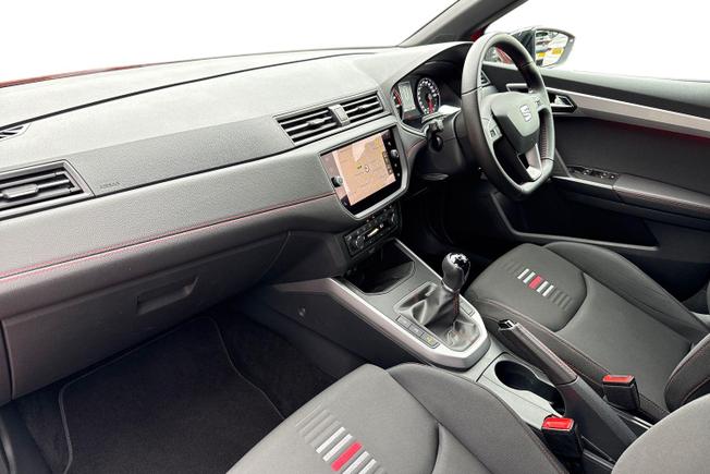 SEAT Arona Photo 2