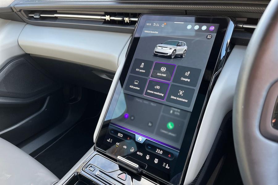 Ford EXPLORER Photo autoimg-120218c9828388a584326c25afc9c5e78977e6f8.jpg