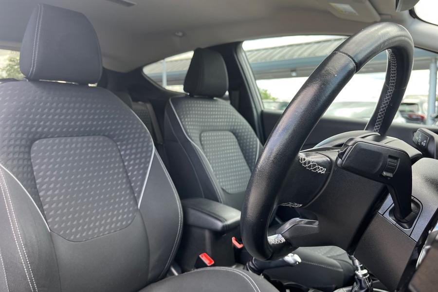 Ford Fiesta Photo autoimg-12035aaf768b82ad0559fa1a468167dc1b5c73e9.jpg