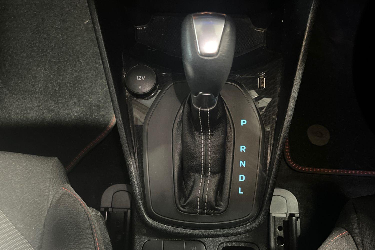 Ford FIESTA Photo 35