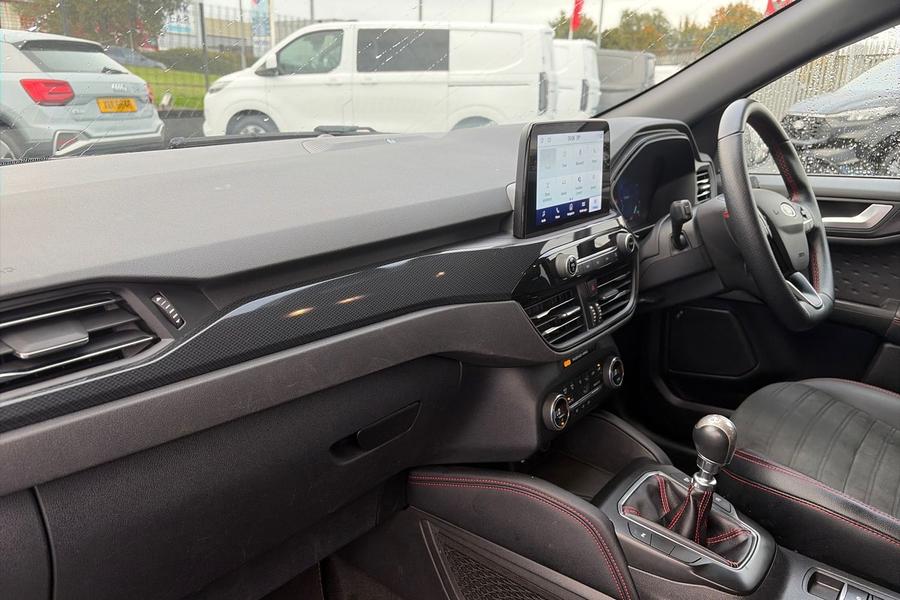 Ford KUGA Photo autoimg-120f833c8614000473010559529755549d9aac96.jpg