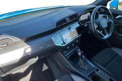 AUDI Q3 Photo 2