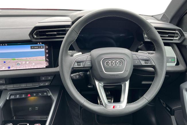 AUDI S3 Photo 11