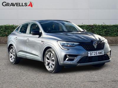 Used 2025 Renault ARKANA 1.6 E-TECH evolution SUV 5dr Petrol Hybrid Auto Euro 6 (s/s) (145 ps) Grey at Gravells
