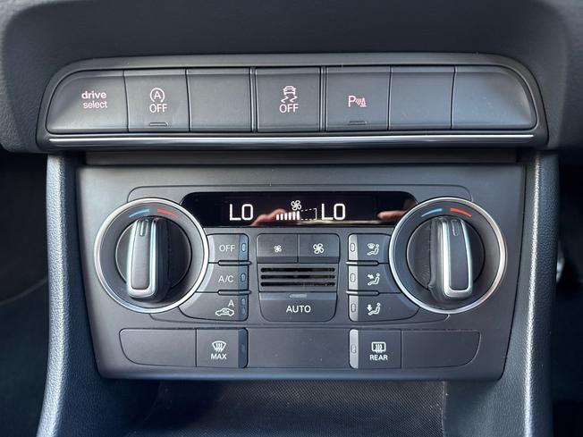 AUDI Q3 Photo 37