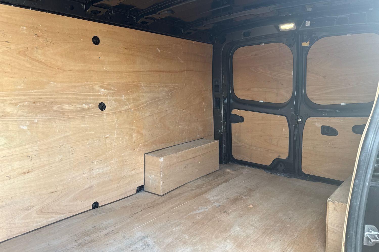 Renault TRAFIC Photo 3