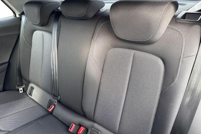 AUDI Q2 Photo 10
