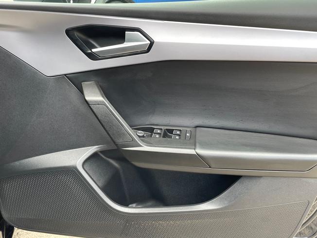 SEAT Leon Photo 29