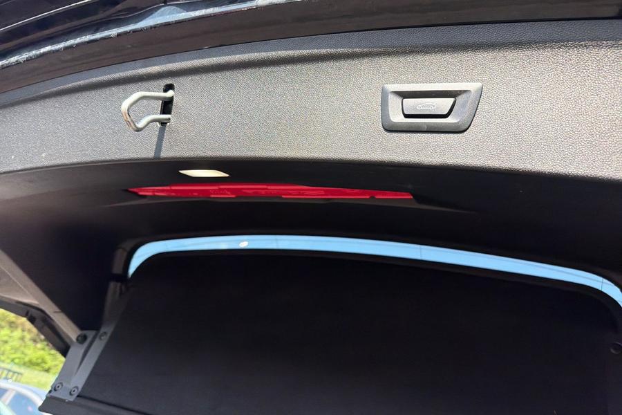 BMW iX Photo autoimg-12185e44f02bc7d30788d2847a1e34d38210a7af.jpg