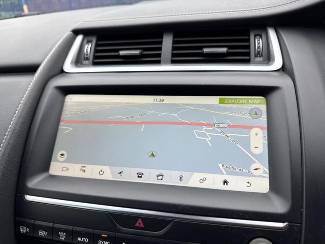 JAGUAR E-Pace Photo 14