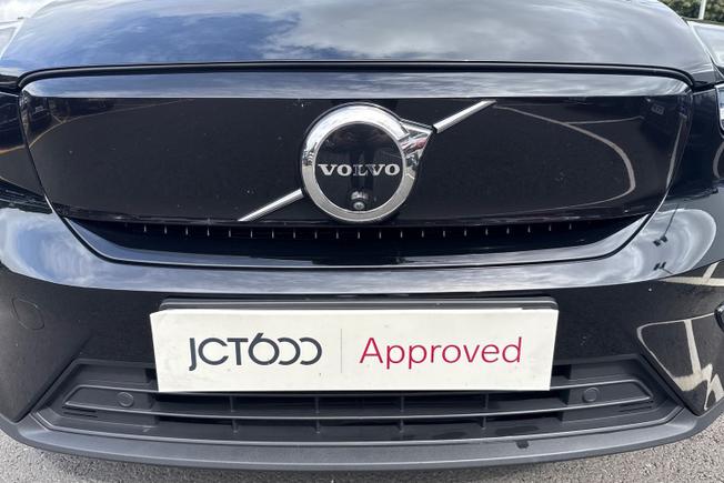 VOLVO C40 Photo 33