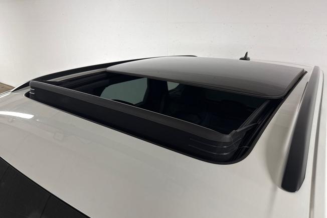 VOLKSWAGEN Touareg Photo 31