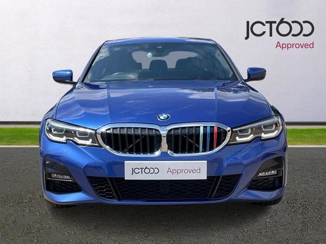 BMW 3 Series Photo 8
