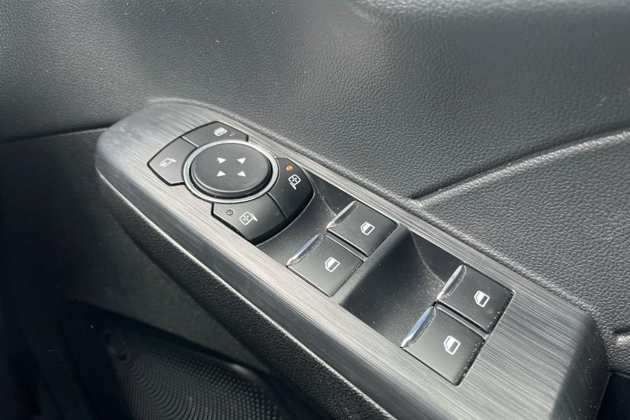 Ford KUGA Photo autoimg-122d262837c226aa98722f9ea51b01f0734ed4d6.jpg