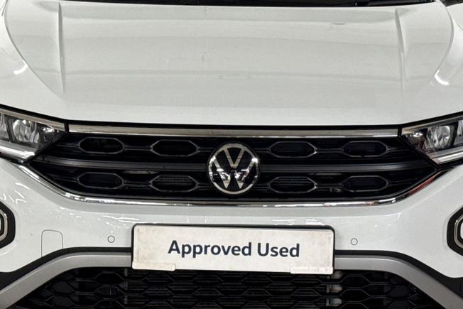 VOLKSWAGEN T-Roc Photo 29