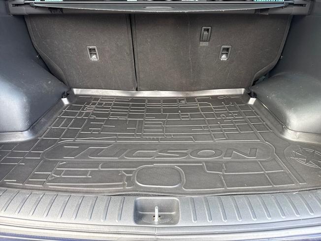 HYUNDAI Tucson Photo 12