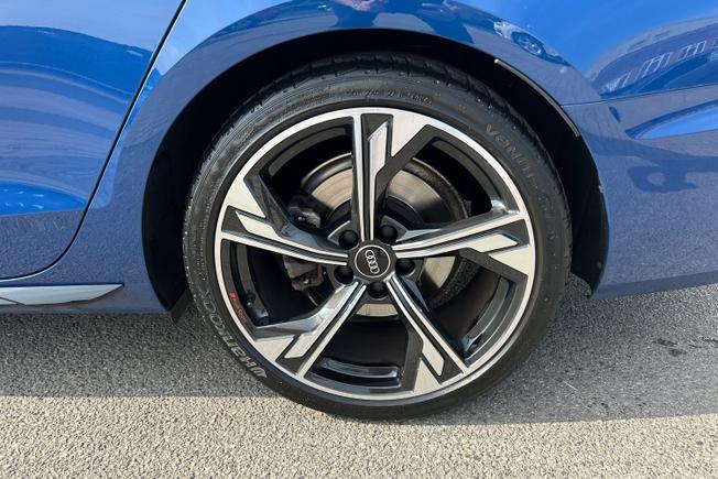 AUDI A4 Photo 27