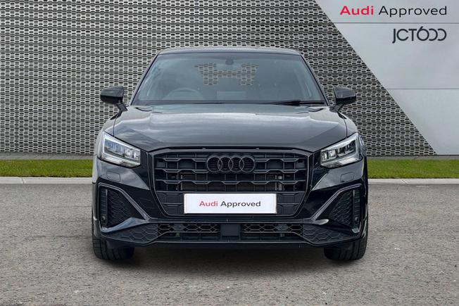 AUDI Q2 Photo 8