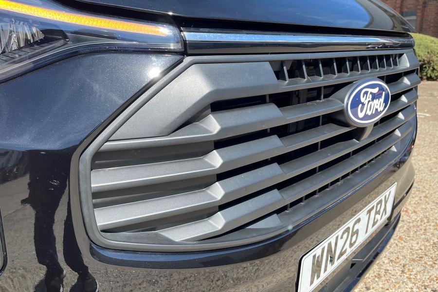 Ford TRANSIT CUSTOM Photo autoimg-1234af7fd920a37682629f52a8f731a329bbc44a.jpg