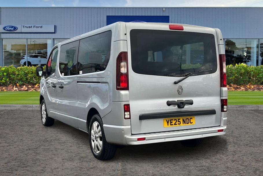Used Renault Trafic YE25NDC 2