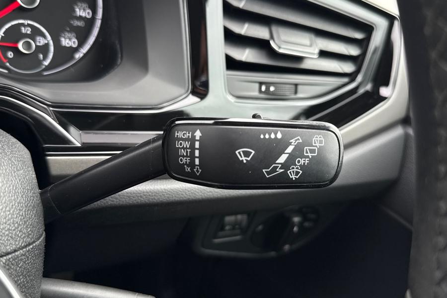 Volkswagen POLO Photo autoimg-123ae9a83ffc7e34a9db48336037c7717b8db2d5.jpg