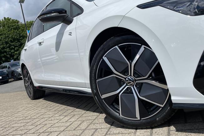VOLKSWAGEN Golf Photo 49