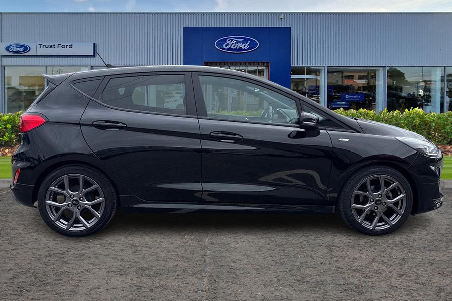 Ford FIESTA Photo autoimg-123f2e506c36cc48de758227317c88c5daf1796d.jpg