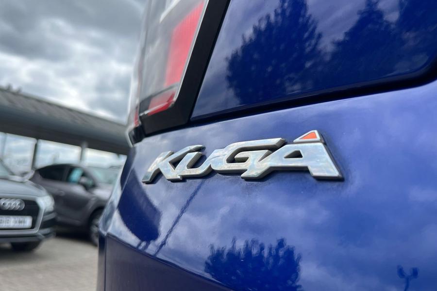 Ford KUGA Photo autoimg-124142a7ee5c615c6c0a156a0b1691a9fe6f2ba9.jpg