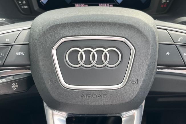 AUDI Q3 Photo 34
