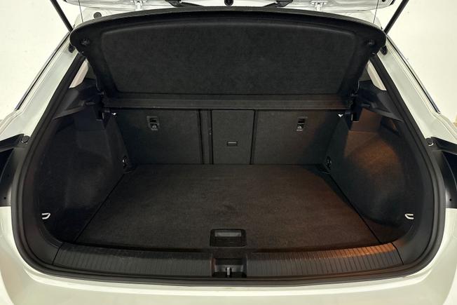 VOLKSWAGEN T-Roc Photo 12